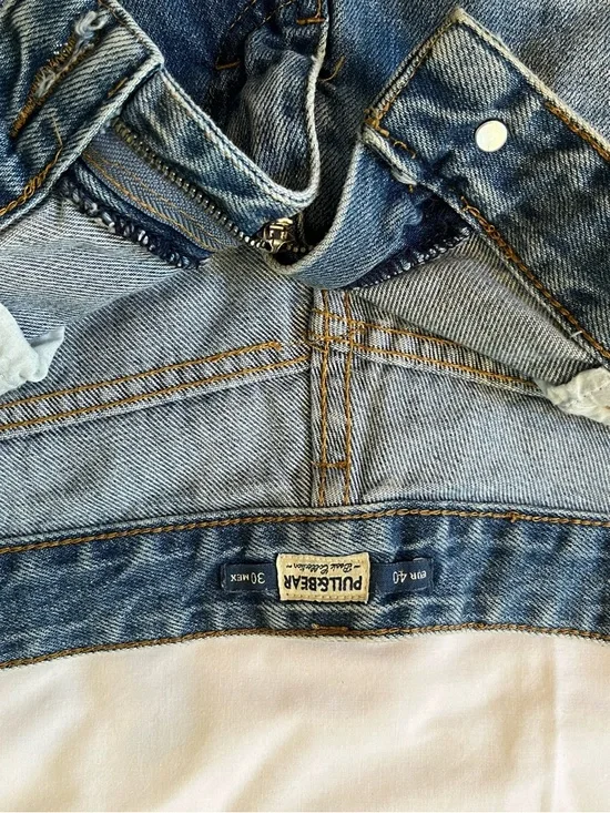 Pull&Bear Light Blue Denim Shorts with Frayed Hem - Picture 3 of 3